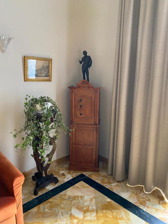 Dimora Donna Elena Bed & Breakfast Naples Luaran gambar