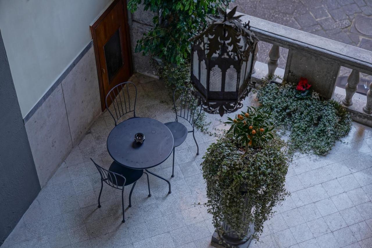 Dimora Donna Elena Bed & Breakfast Naples Luaran gambar