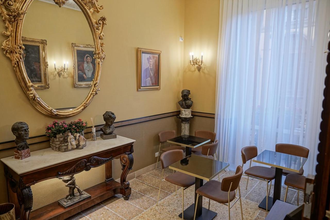 Dimora Donna Elena Bed & Breakfast Naples Luaran gambar
