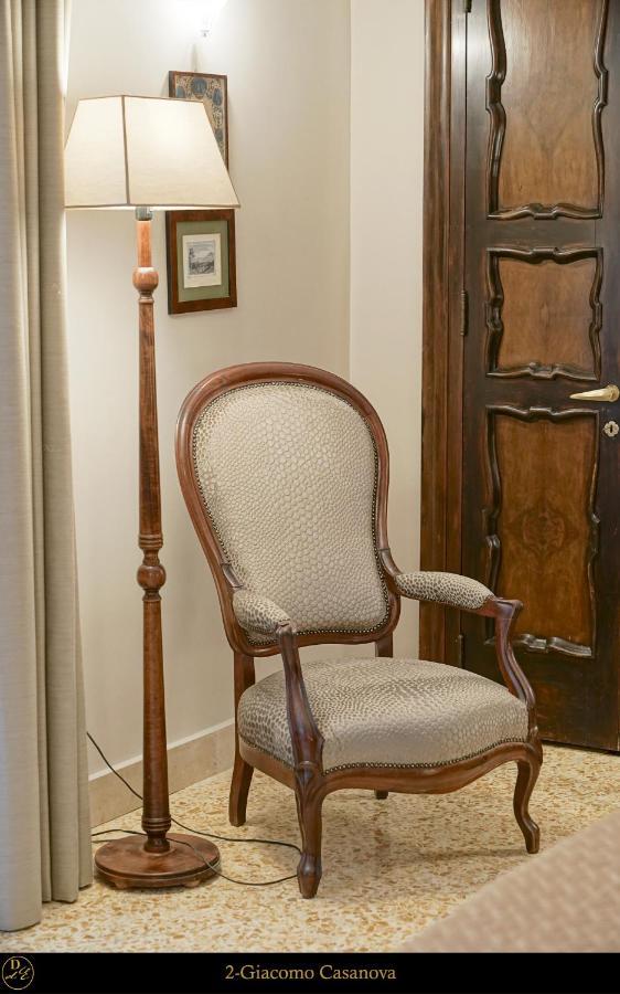 Dimora Donna Elena Bed & Breakfast Naples Luaran gambar