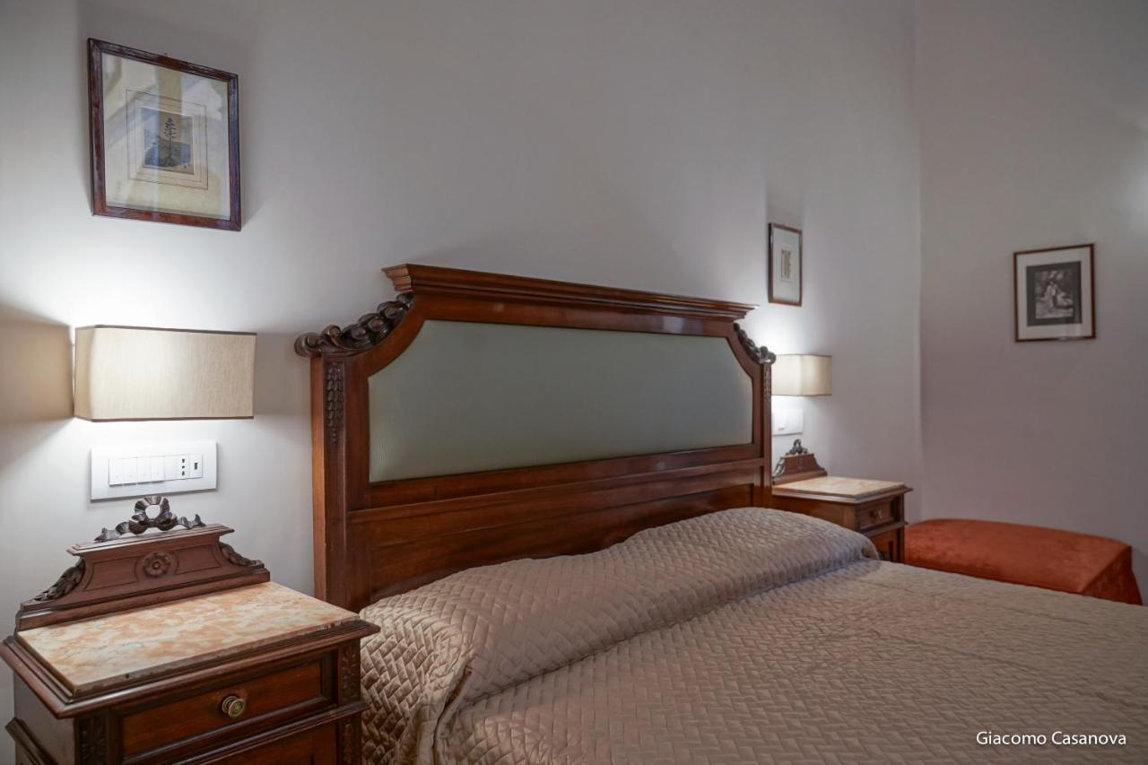 Dimora Donna Elena Bed & Breakfast Naples Luaran gambar