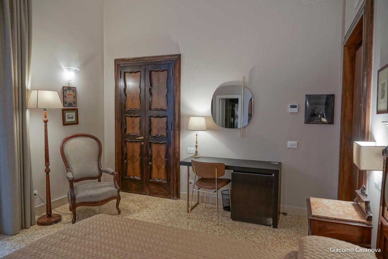 Dimora Donna Elena Bed & Breakfast Naples Luaran gambar